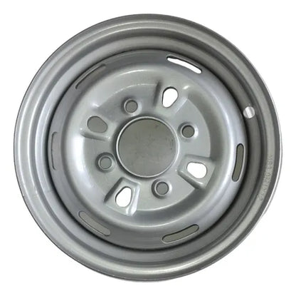 detalle-orificios-birlos-rin-12-pulgadas-motocarro